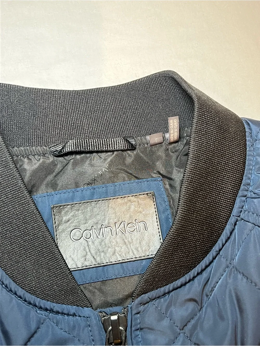 Calvin Klein Men’s Blue Quilted Bomber Jacket Size Large